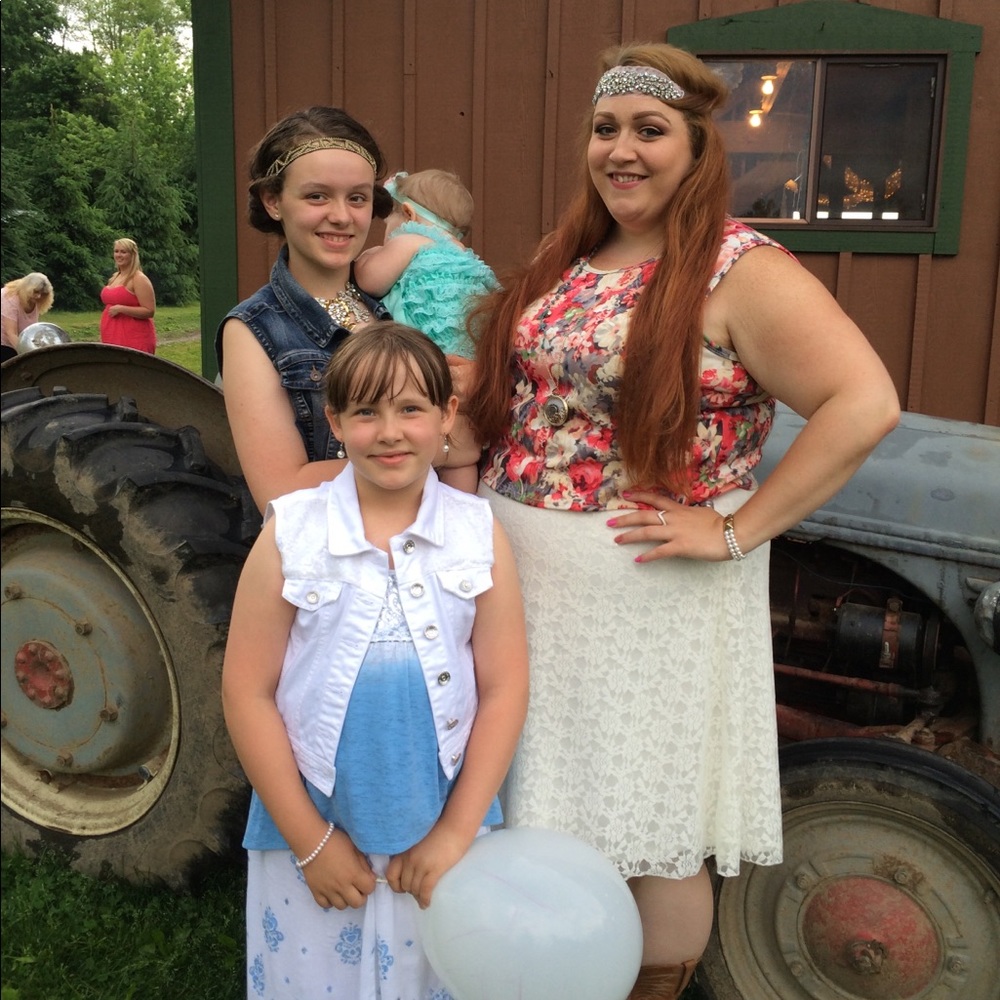 Meet your Posher, Tori - Picture 4 of 8